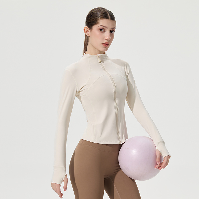 26. Autumn and winter yoga suit for women; long-sleeved running quick-drying sports jacket; windproof fitness suit