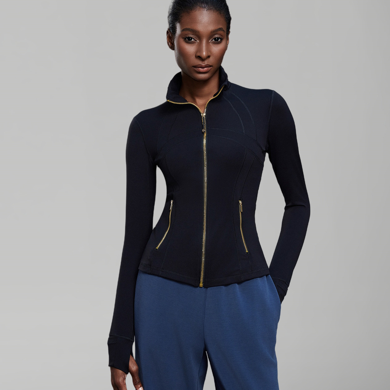 196. Fitness yoga wear, slim-fitting and flattering, bare-feel stand-collar jacket, workout clothing.