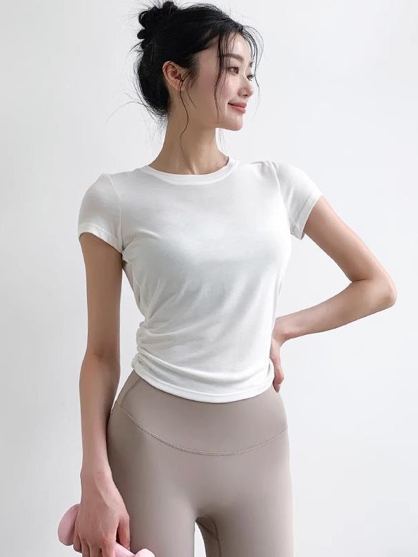 240. High-waisted, cropped T-shirt, slimming and body-shaping fitness top.