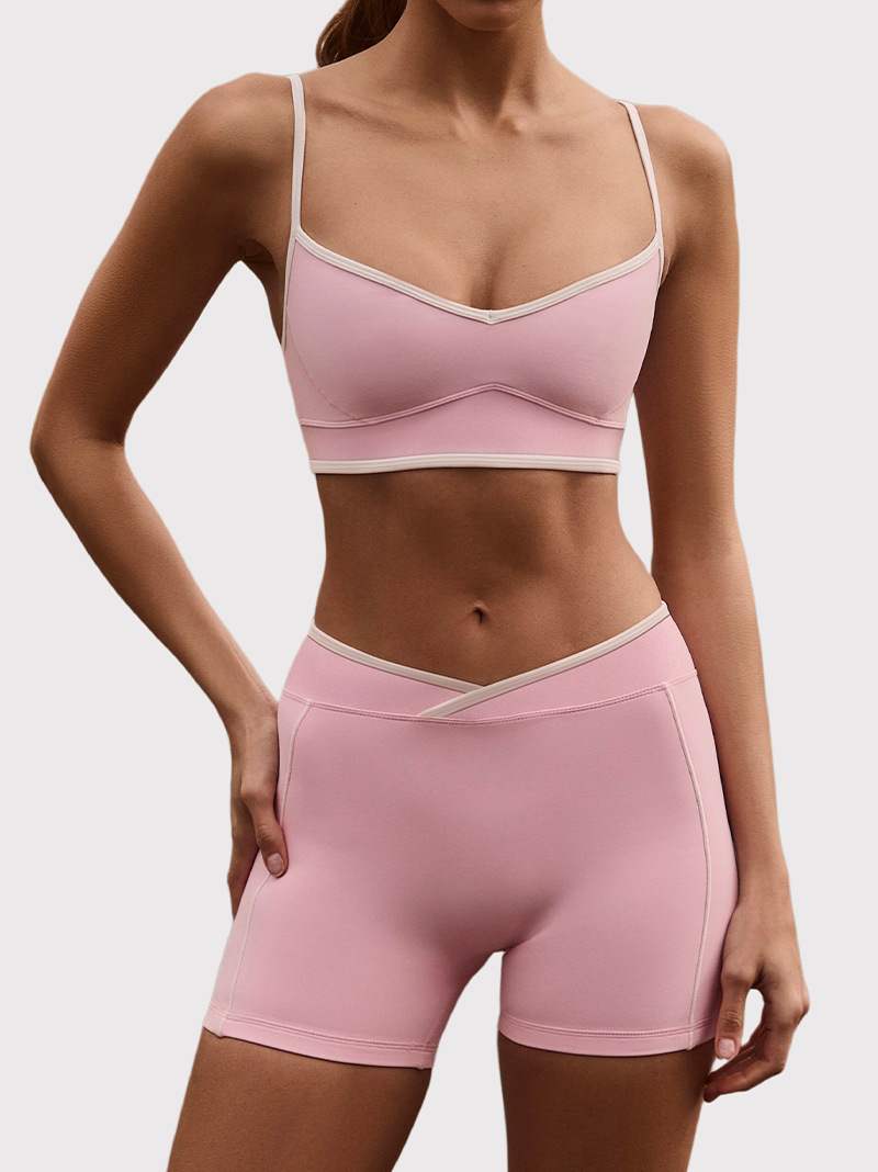 276. Strappy, shockproof, and supportive yoga outfit set