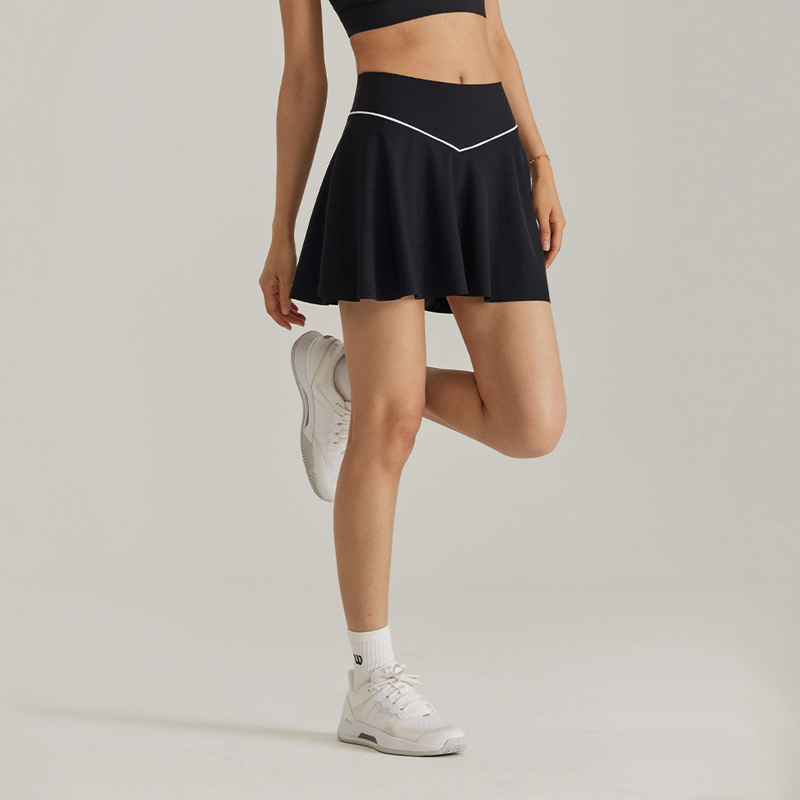 291. Slim-fit yoga and tennis skirt