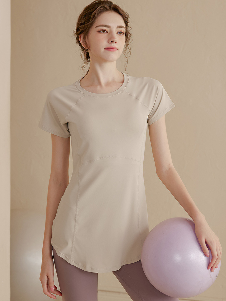 298. Mid-length, hip-covering, slimming short-sleeved T-shirt