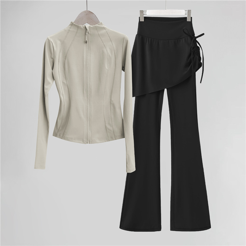 310. Slim-fit stand-collar training and sports suit for autumn and winter.