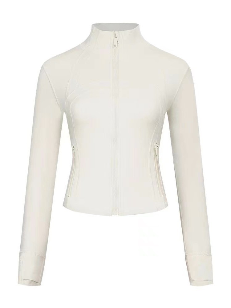316. Slim-fitting, stretchy athletic jacket