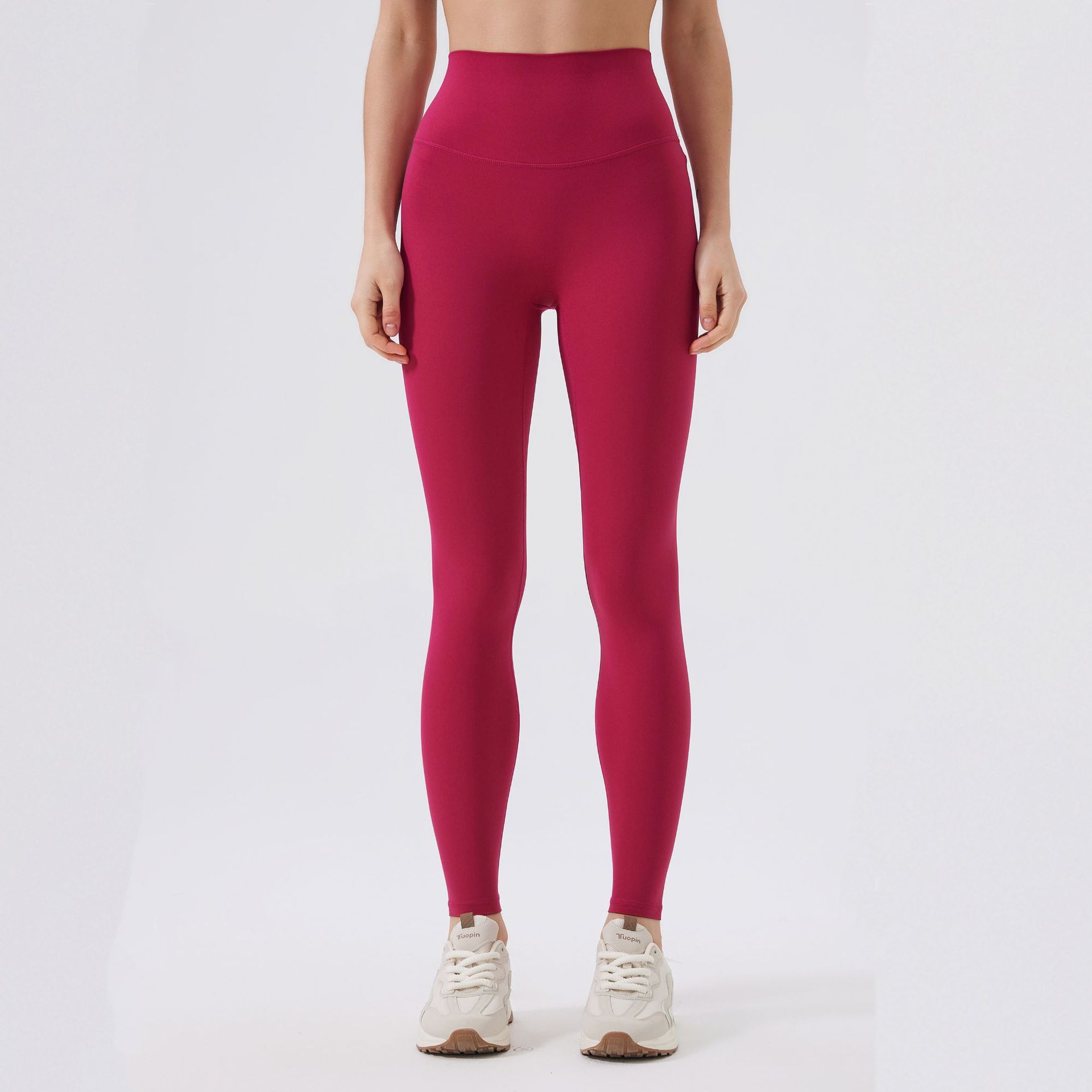 326. Slimming, form-fitting athletic pants for wearing outdoors.