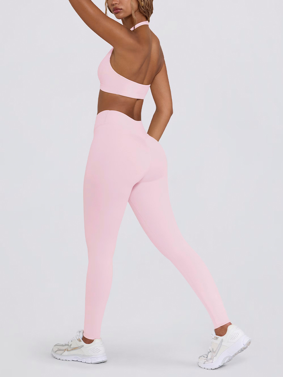 346. Butt-lifting, tummy-tucking, slimming running and fitness shorts with built-in bra pads.